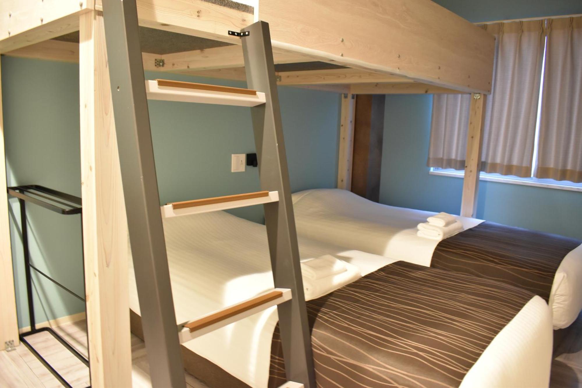 Shinsaibashi House Hotel Osaka Room photo